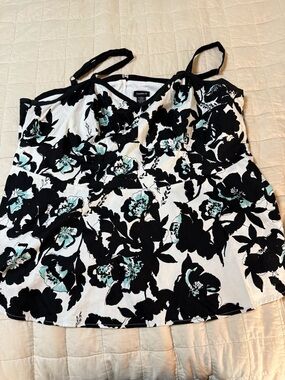 Torrid Floral Sateen Peplum Camisole Top - Size 4